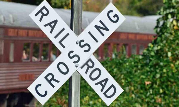 rail road crossing sign