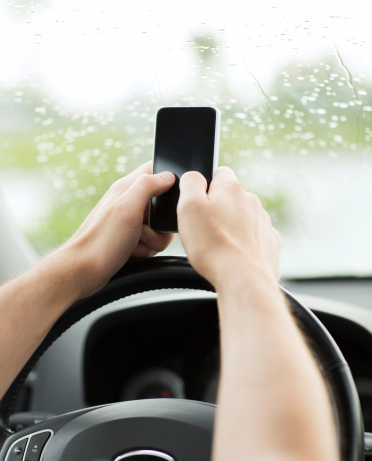 Federal Law Prohibits Distracted Driving for Truckers